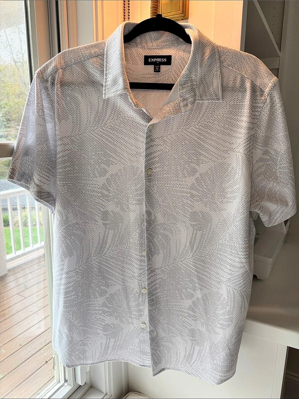 Express Men's Geometric Button Down Shirt White Size XL Like New
